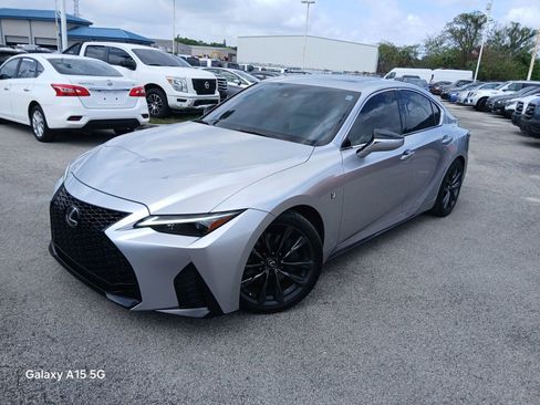 Used 2021 Lexus IS 350 F Sport RWD image 2