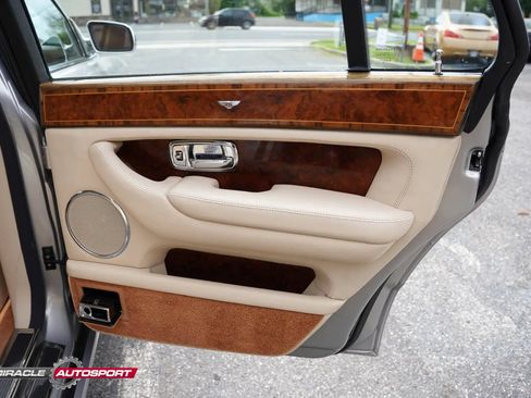 Used 2005 Bentley Arnage RL RWD image 35