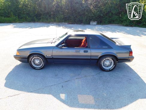 Used 1987 Ford Mustang LX image 11