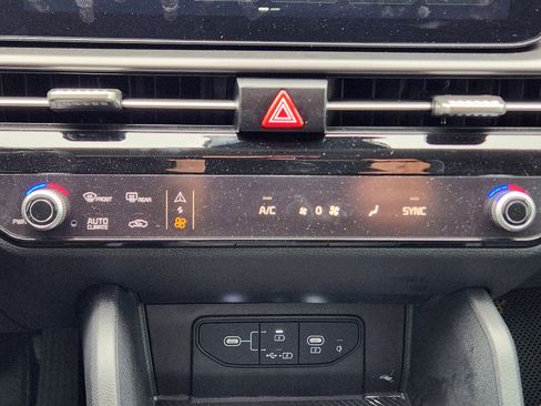 New 2026 Kia Sportage EX image 15