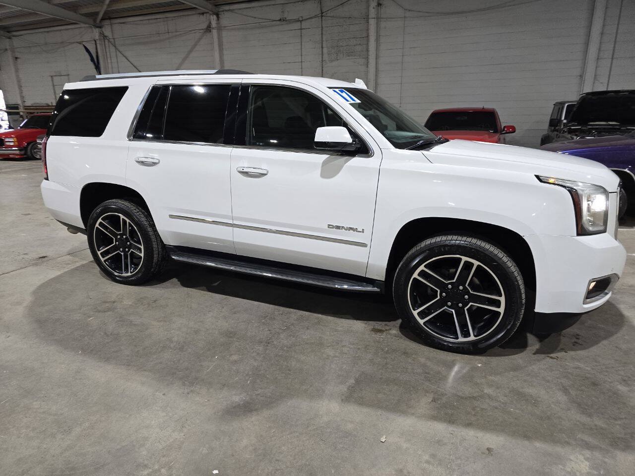 Used 2017 GMC Yukon Denali w/ Open Road Package AWD/4WD image 17