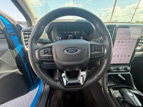 Used 2024 Ford Ranger Lariat w/ FX4 Off-Road Package AWD/4WD image 16