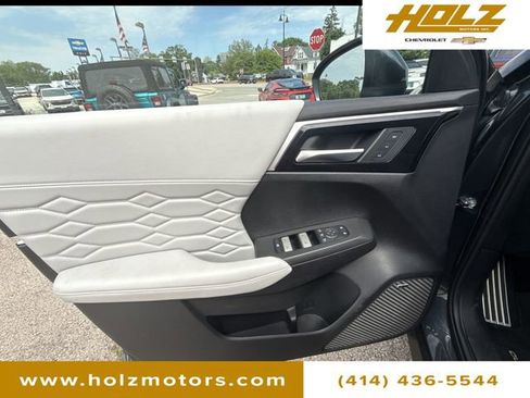 Used 2025 Mitsubishi Outlander SEL AWD/4WD image 23