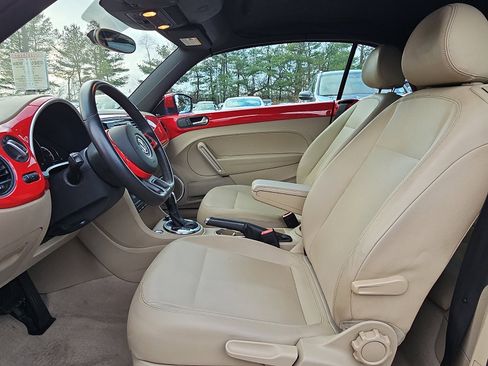 Used 2013 Volkswagen Beetle 2.5 image 14