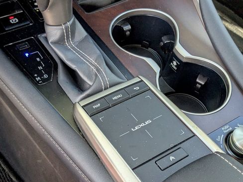 Certified 2022 Lexus RX 350 FWD w/ Premium Package image 17
