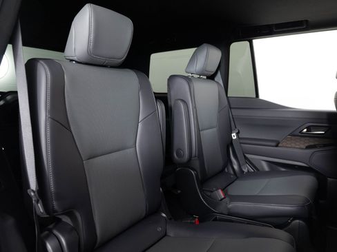Used 2025 Lexus GX 550 w/ Cold Area Package AWD/4WD image 28