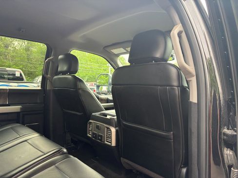 Used 2017 Ford F250 Lariat w/ Chrome Package AWD/4WD image 44