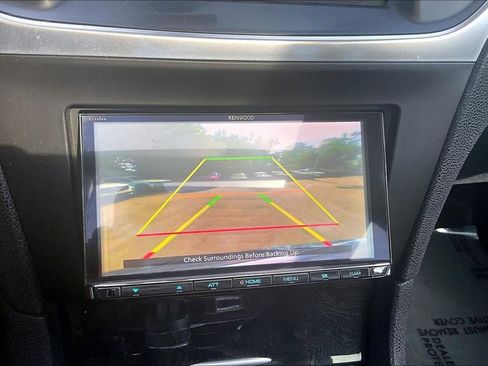 Used 2017 Chrysler 300 C image 24