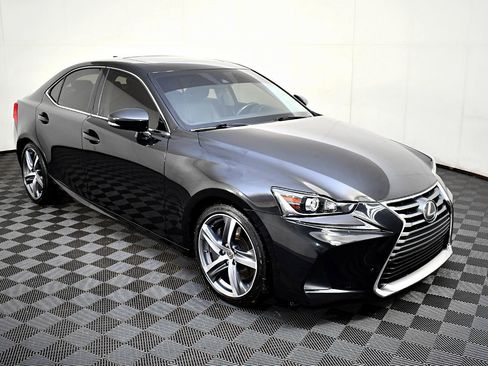 Used 2017 Lexus IS 300 AWD image 5