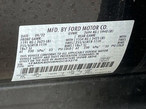Used 2022 Ford Explorer XLT w/ Equipment Group 202A AWD/4WD image 34