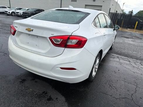 Used 2019 Chevrolet Cruze LT w/ LT Fleet Convenience Package FWD image 4