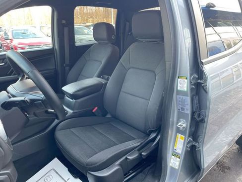 Used 2024 Chevrolet Colorado LT w/ LT Convenience Package image 18