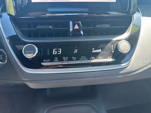 Used 2024 Toyota Corolla SE FWD image 23