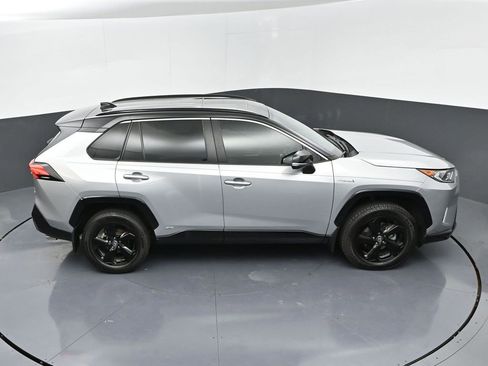 Certified 2021 Toyota RAV4 XSE w/ Carpet Mat Package (TMS) image 46