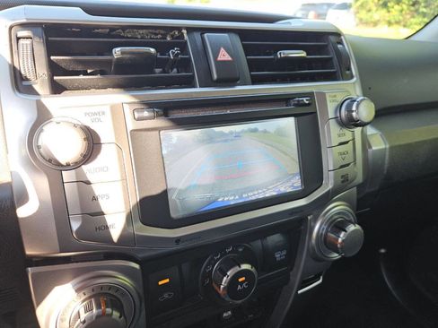 Used 2016 Toyota 4Runner SR5 AWD/4WD image 23