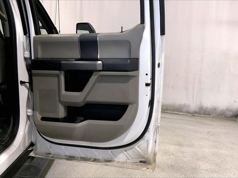 Used 2019 Ford F350 XLT image 22