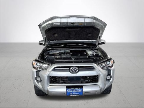 Used 2021 Toyota 4Runner TRD Off-Road Premium w/ Moonroof Package AWD/4WD image 23