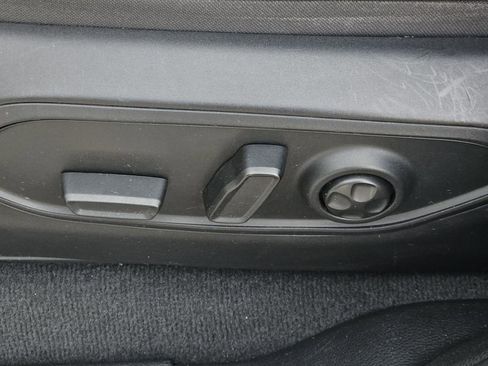 Used 2023 Jeep Grand Cherokee L Limited w/ Luxury Tech Group II image 22