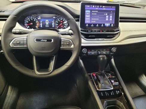 Used 2025 Jeep Compass Limited AWD/4WD image 22