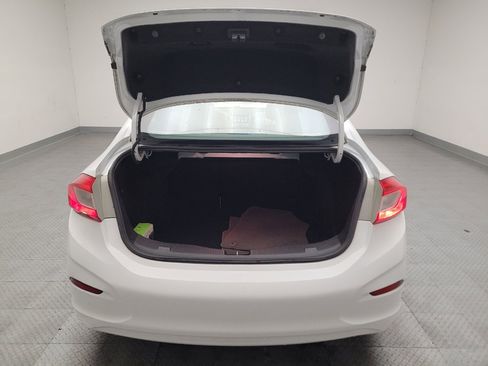 Used 2016 Chevrolet Cruze Premier FWD image 29