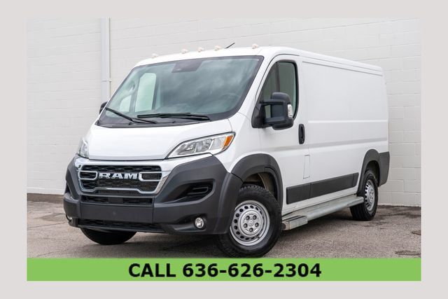 Used 2025 RAM ProMaster 2500 w/ U-Haul Equipment Group FWD image 1