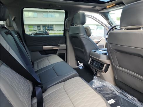 New 2026 Ford F250 Platinum image 26