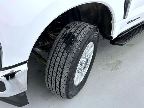 Used 2024 Ford F250 XLT image 23