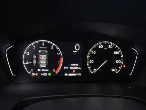 Used 2025 Honda Pilot Sport image 15