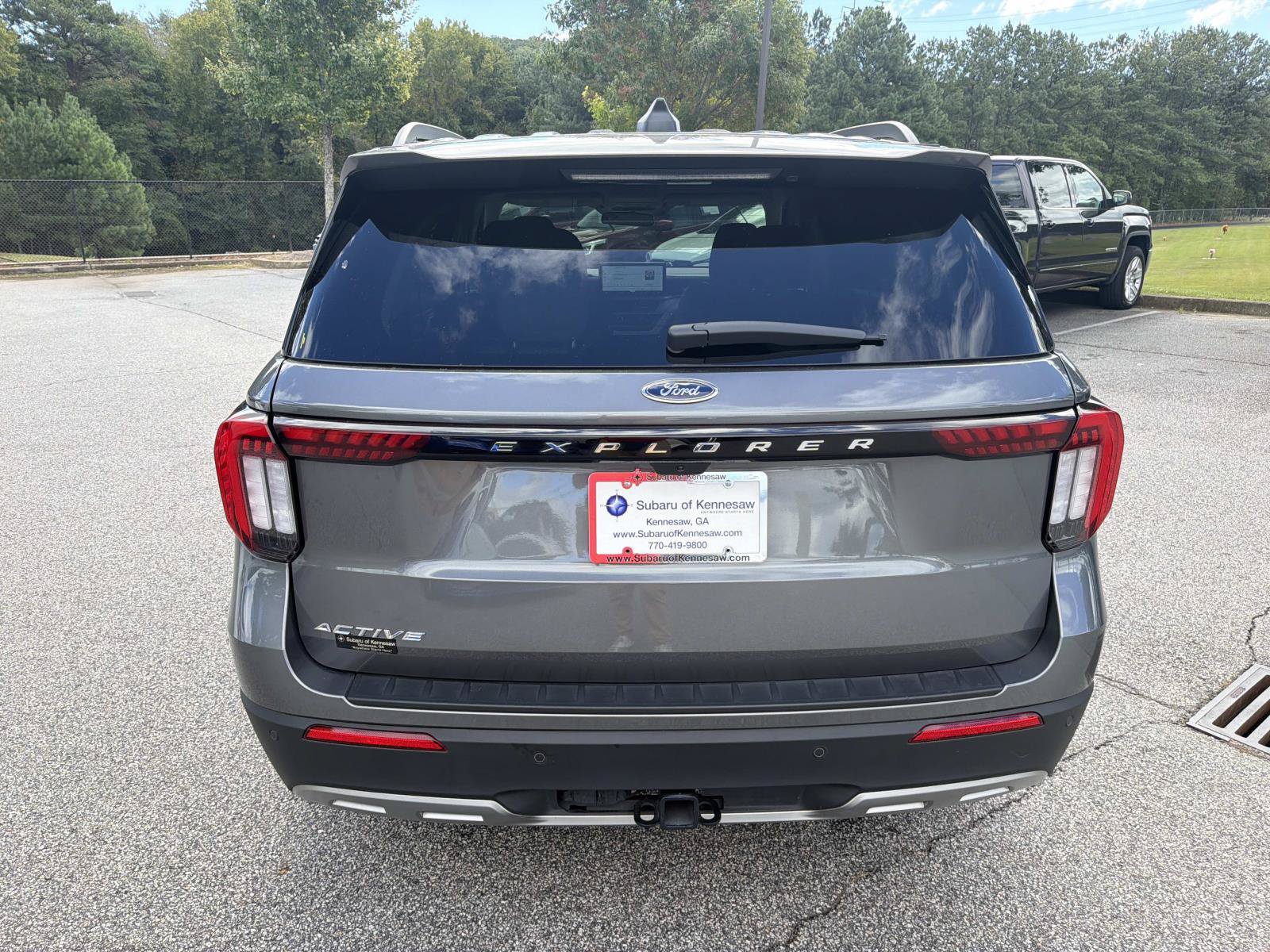 Used 2025 Ford Explorer Active w/ Active Comfort Package RWD image 8