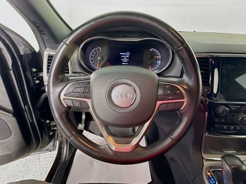 Used 2021 Jeep Grand Cherokee Laredo X AWD/4WD image 13