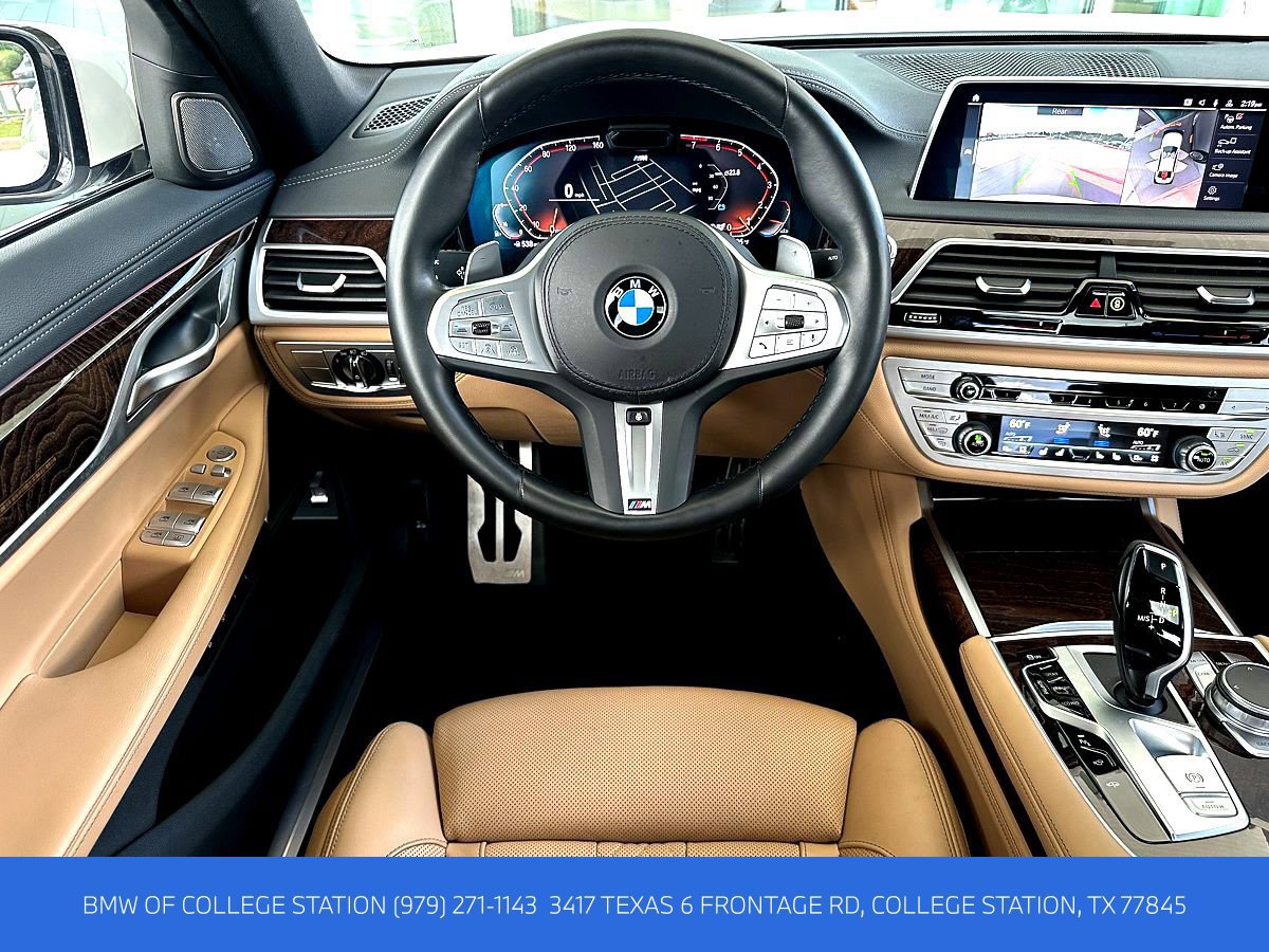 Certified 2022 BMW 740i w/ M Sport Package RWD image 20