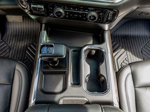 Used 2025 Chevrolet Silverado 1500 LT Trail Boss w/ Convenience Package II image 26