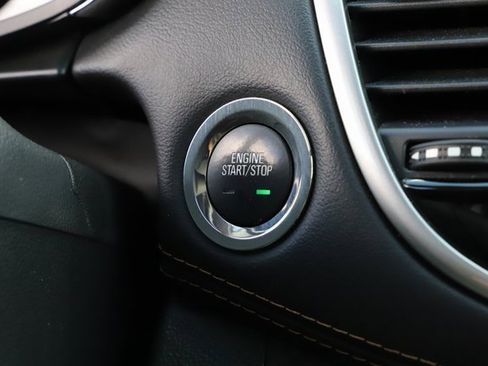 Used 2021 Chevrolet Trax LT w/ Redline Edition image 30