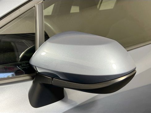 Used 2020 Toyota Corolla LE image 12