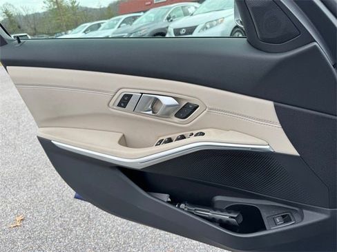 Used 2021 BMW M340i xDrive w/ Premium Package image 17