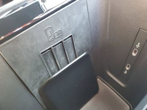 Used 2025 Volkswagen Tiguan SEL R-Line image 29