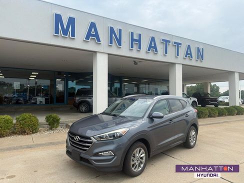 Used 2016 Hyundai Tucson SE w/ Option Group 02 FWD image 1