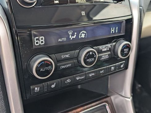 Used 2021 Subaru Ascent Touring image 28