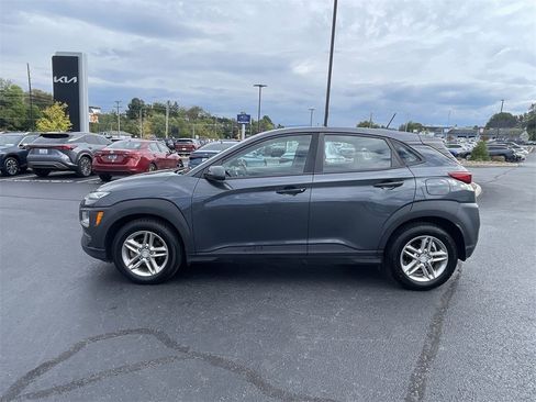 Used 2019 Hyundai Kona SE image 3