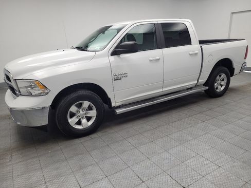 Used 2021 RAM 1500 Classic SLT AWD/4WD image 2
