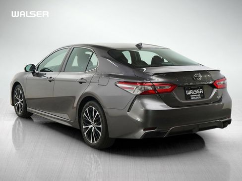 Used 2019 Toyota Camry SE FWD image 1