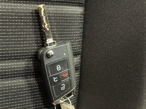 Used 2024 Volkswagen Tiguan S image 30