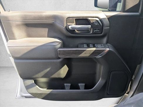 Used 2022 Chevrolet Silverado 2500 LTZ w/ LTZ Plus Package image 13