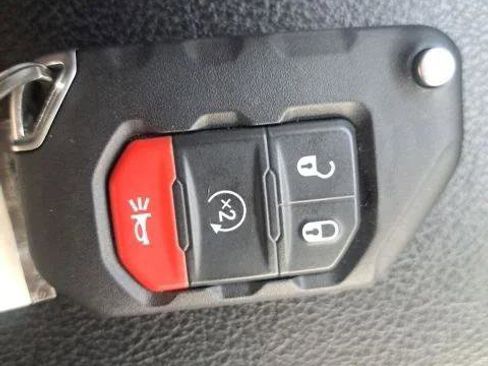 Certified 2021 Jeep Wrangler Sport image 20