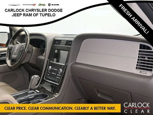 Used 2017 Lincoln Navigator Select image 61