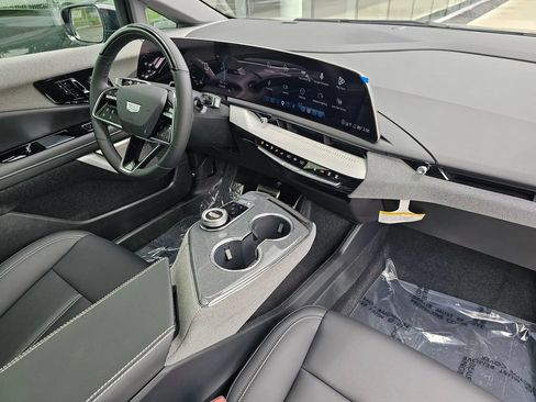 New 2026 Cadillac Optiq Sport 1 AWD/4WD image 10