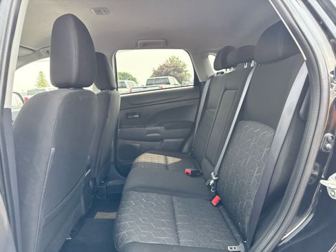 Used 2024 Mitsubishi Outlander Sport ES AWD/4WD image 18