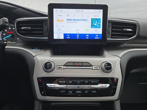 Used 2023 Ford Explorer Timberline w/ Timberline Technology Package image 28