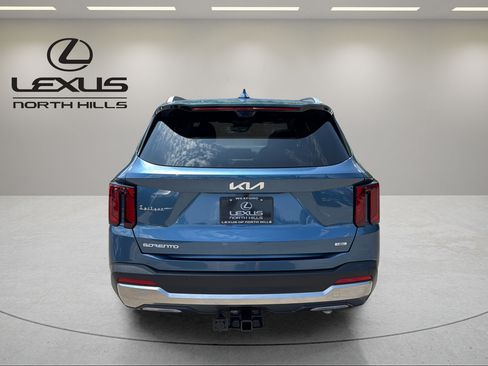 Used 2025 Kia Sorento SX Prestige AWD/4WD image 7
