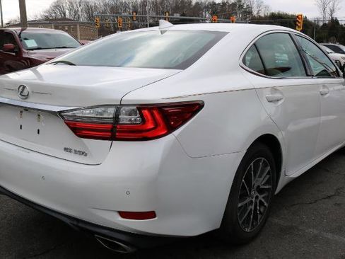 Used 2018 Lexus ES 350 image 8